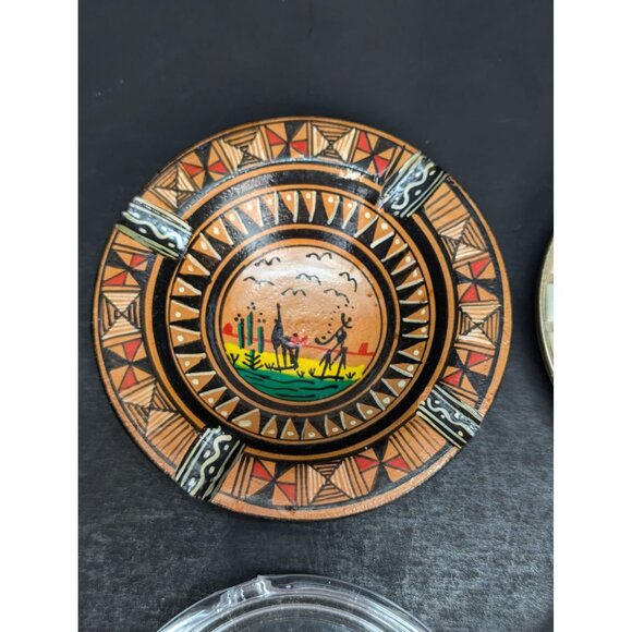 Vintage Ashtrays Lot of 4 Read Description for Details - Picture 2 of 6